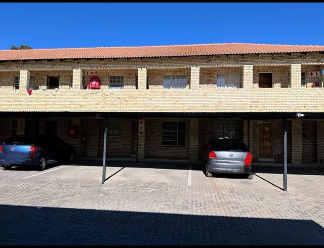 2 BEDROOM APARTMENT FOR SALE IN RUSTENBURG CENTRAL